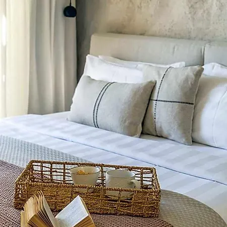 Hotel Solus Milos Pollonia
