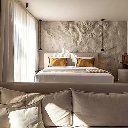 Solus Milos Hotel