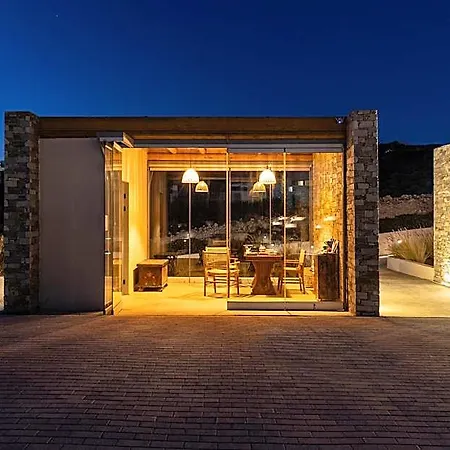 Solus Milos Hotel *