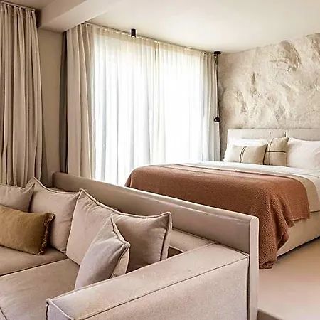 Solus Milos Hotel