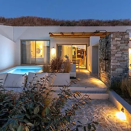 Solus Milos Hotel *