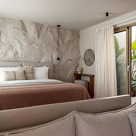 Hotel Solus Milos Pollonia
